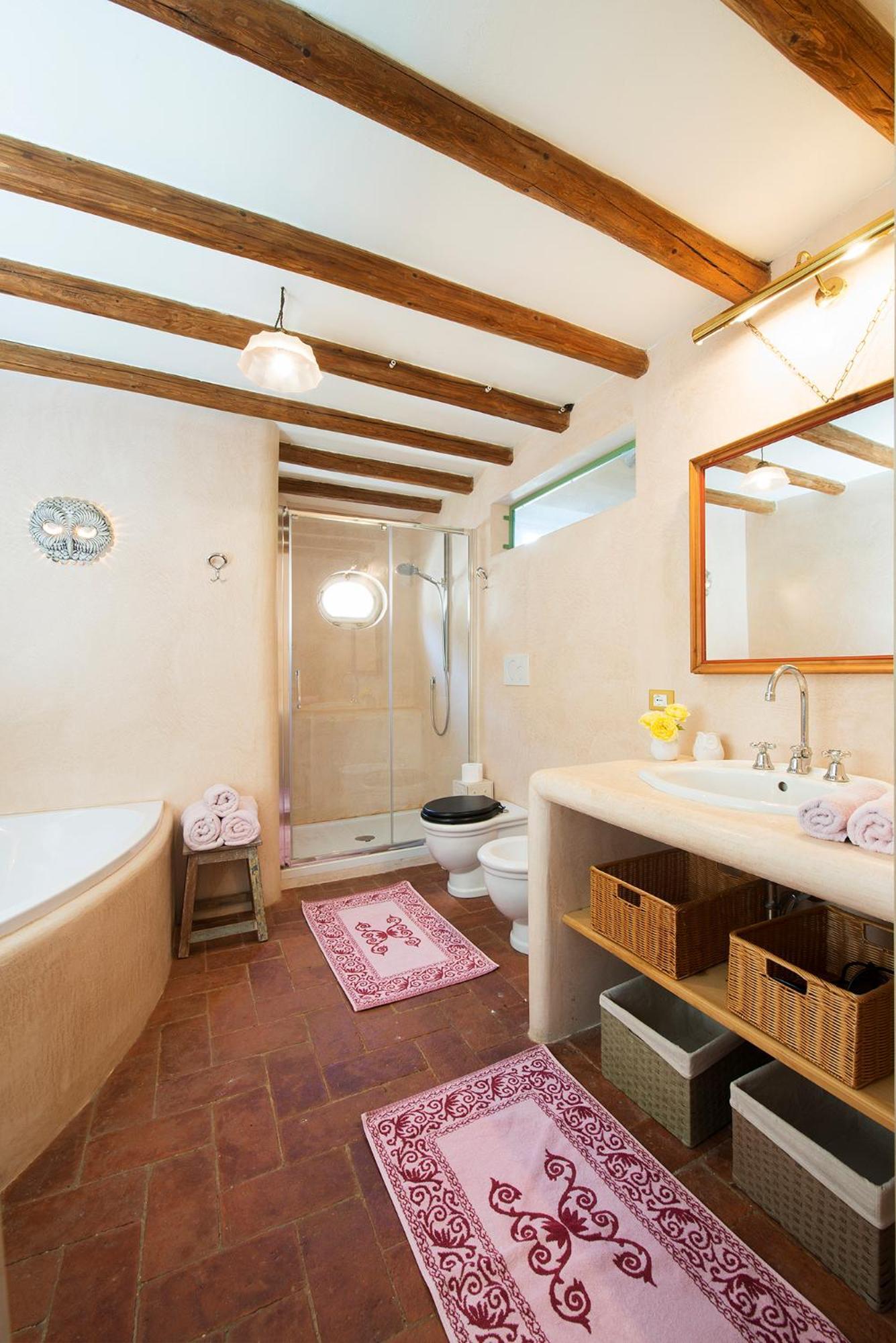 I Magazzini Apartment Marti Luaran gambar