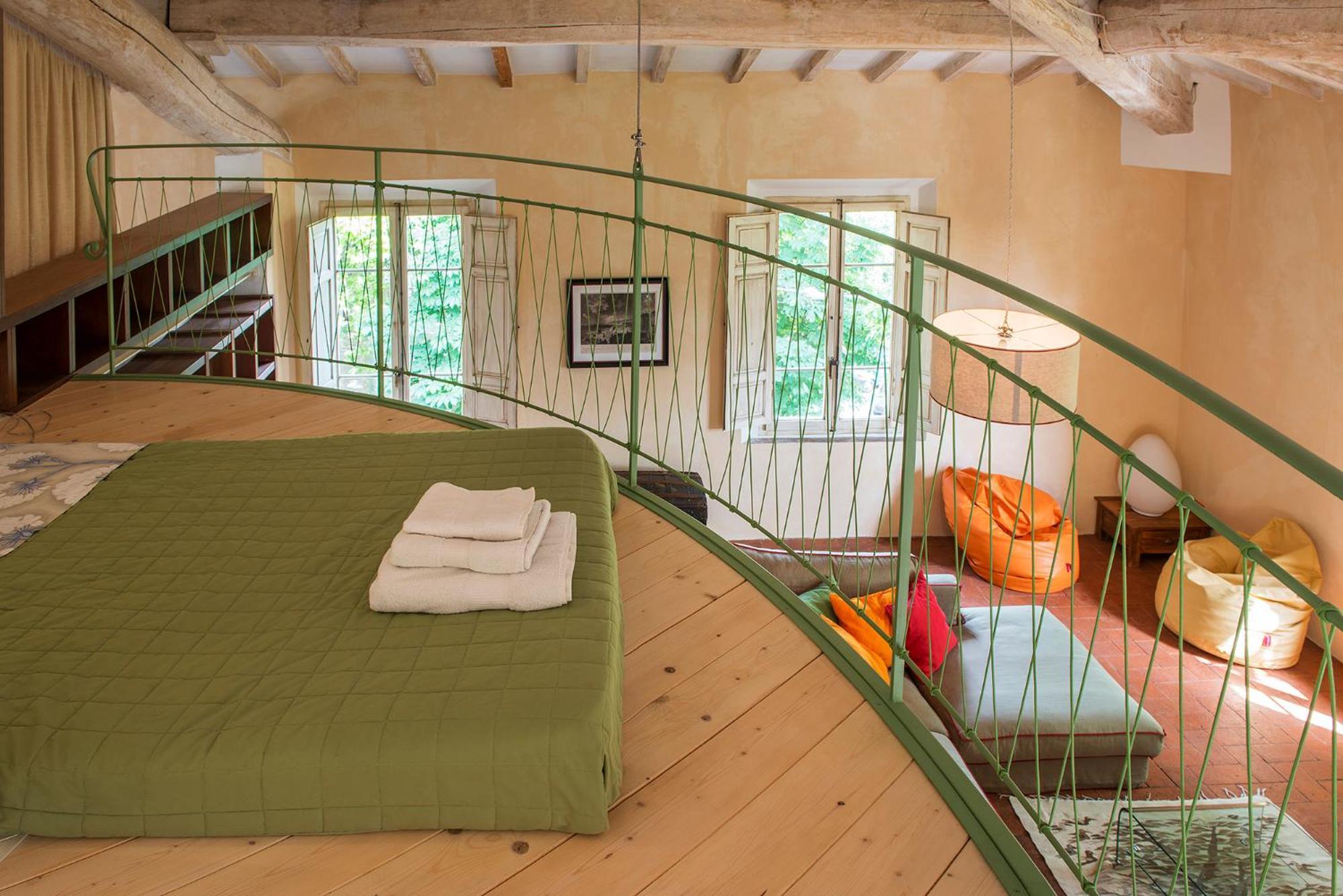 I Magazzini Apartment Marti Luaran gambar