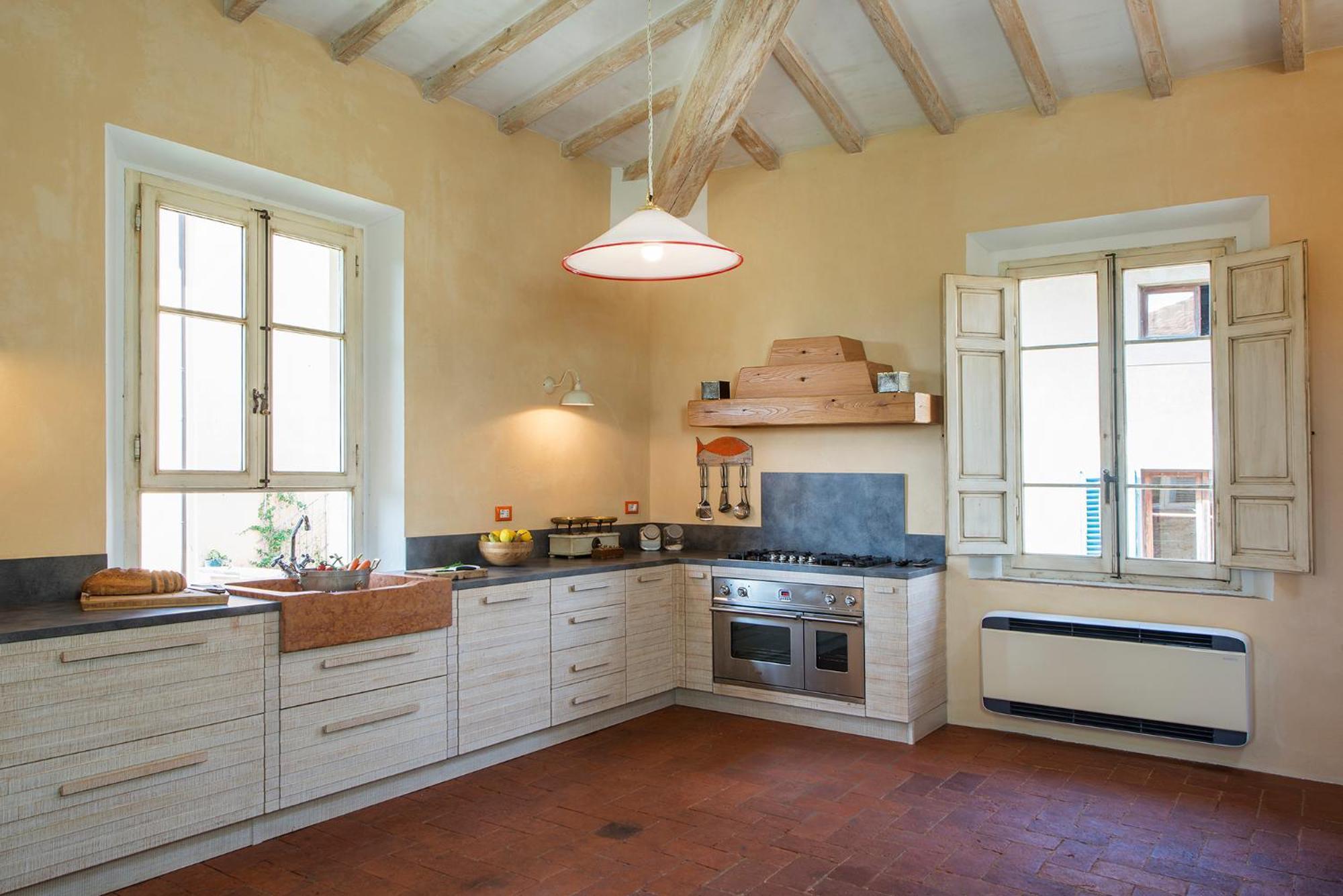 I Magazzini Apartment Marti Luaran gambar
